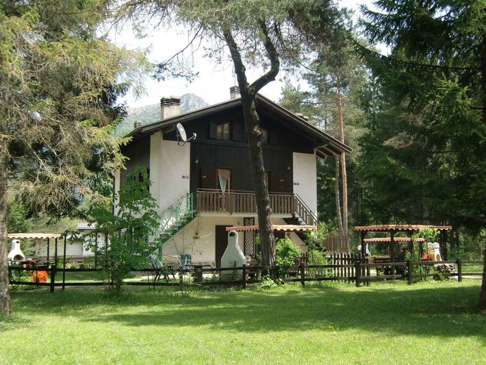 Ferienwohnung für 4 Personen, mit Garten am Ledrosee