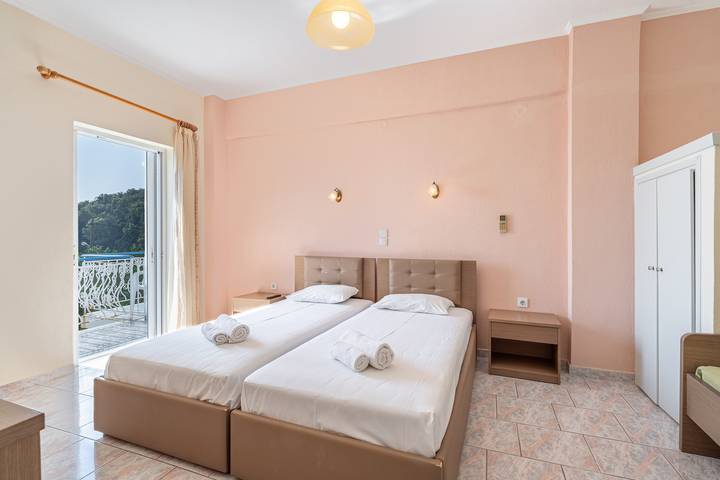 Apartment 'Alex Bar 5' with Sea View, Wi-Fi and Air Conditioning in Sarakiniko Beach, Preveza regional unit