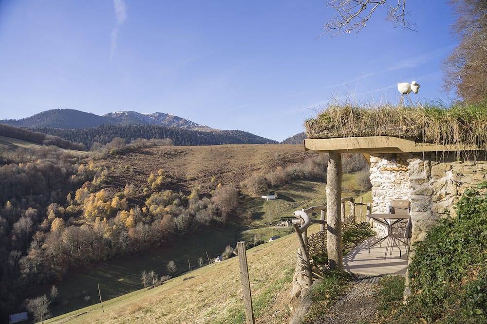Cabane Vue Montagne Beroy in Bagnères-de-Bigorre, Hautes-Pyrénées