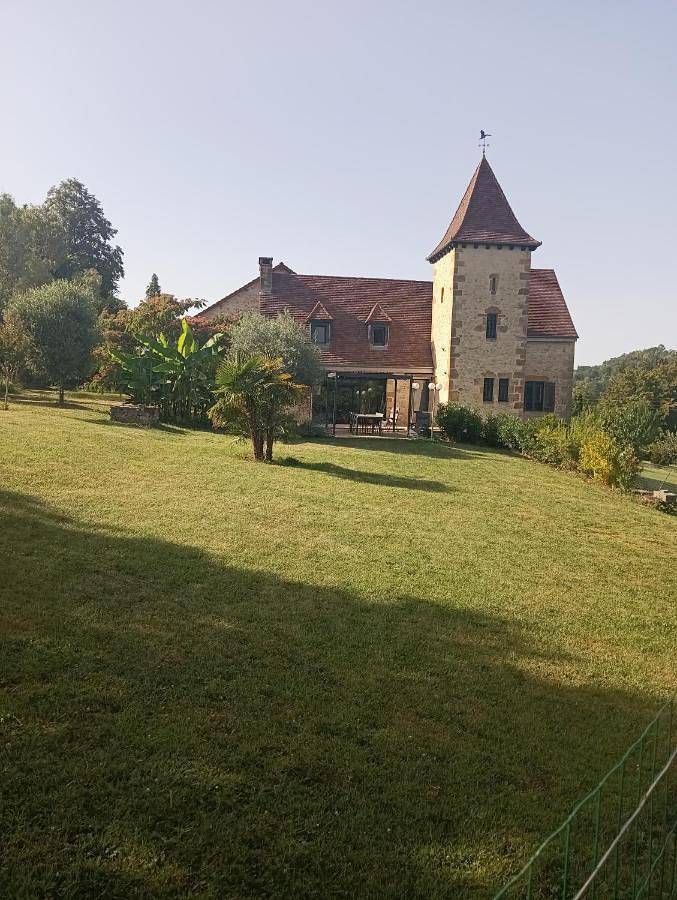 Villa pour 6 personnes, avec Terrasse ainsi que Jardin et Vue à Sarlat-la-Canéda