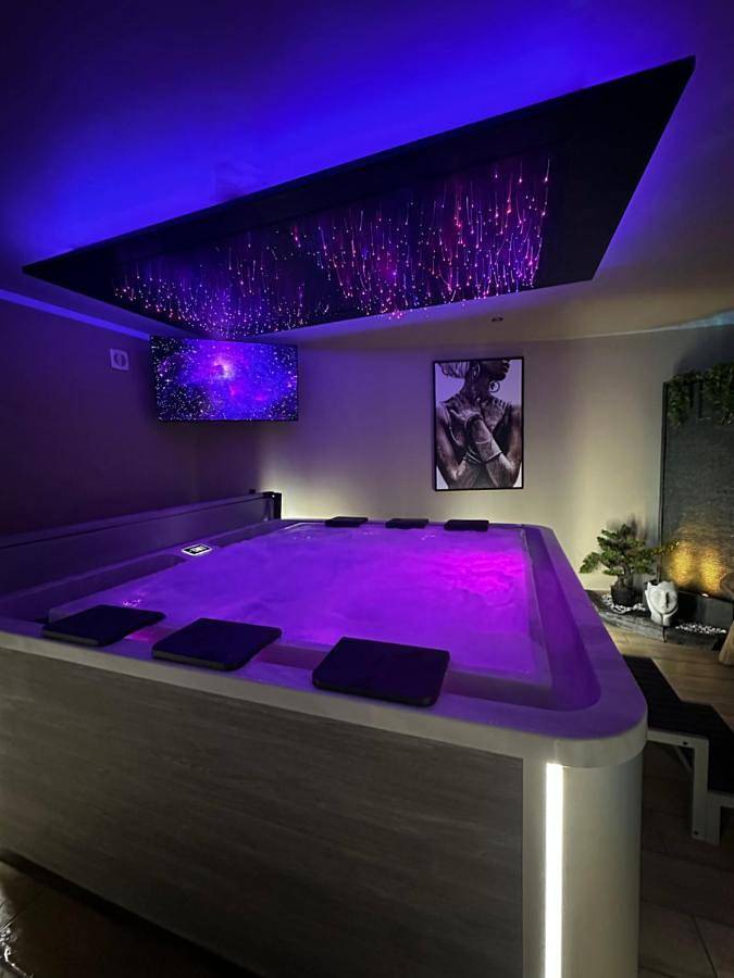 Location de vacances pour 6 personnes, avec terrasse ainsi que jacuzzi et jardin, animaux acceptés à Boulogne-sur-Mer - 2