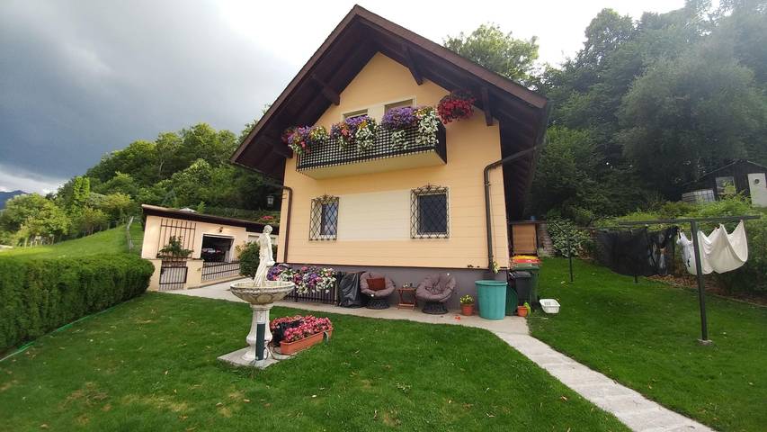 Ferienwohnung für 3 Personen, mit Garten und Ausblick in Gmunden - 2
