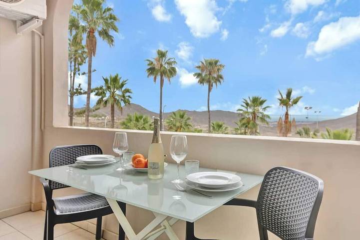 Apartamento de vacaciones para 2 personas, con balcón además de piscina y jardín - 1