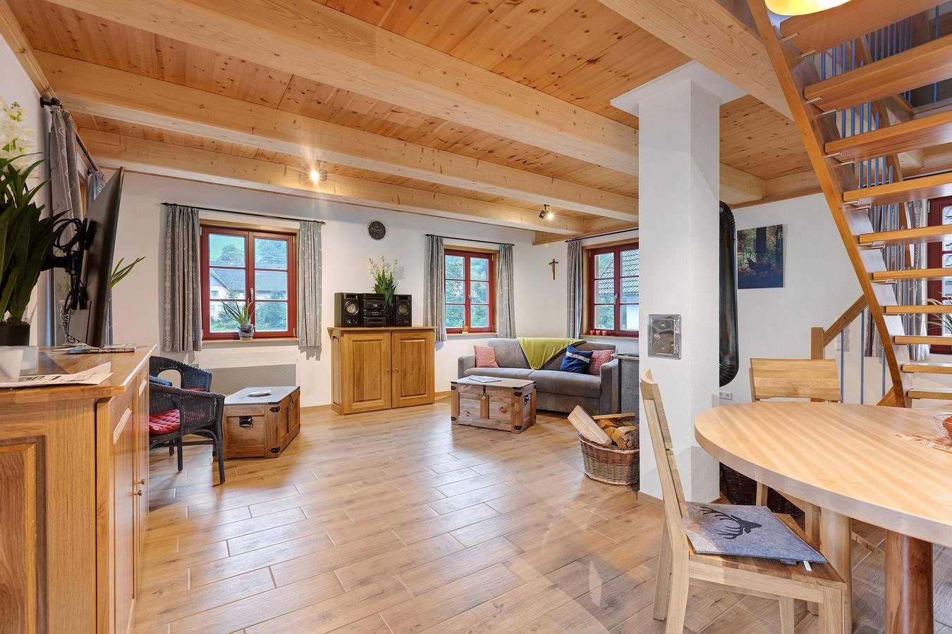 Holiday Home 'Kornspeicher Untere Mühle' with Private Terrace and Wi-Fi in Burgberg (Königsfeld), Königsfeld im Schwarzwald