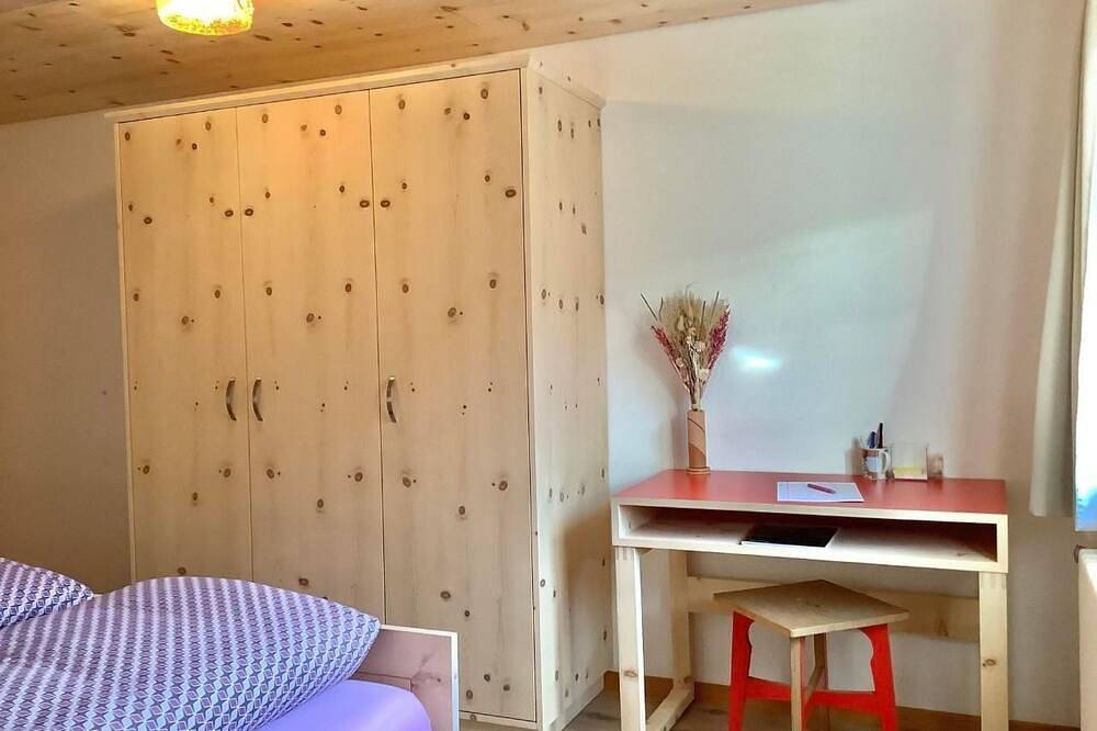 Ganze Wohnung, Sonnige 2.5-Zimmer Wohnung an ruhiger Lage in Prada (Poschiavo), Poschiavo