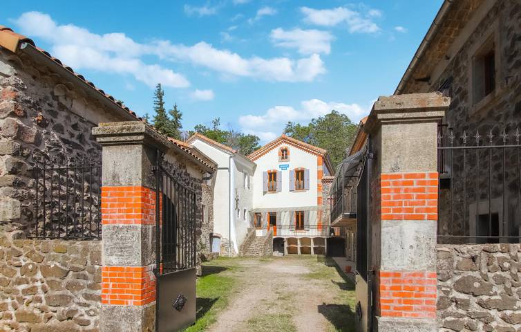 Gîte pour 6 personnes en Ardèche