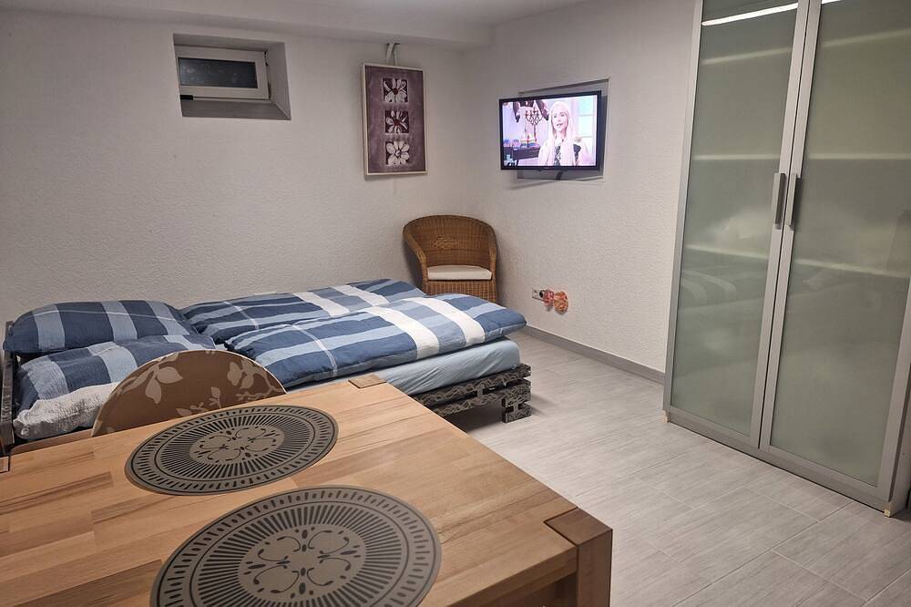 Ganze Wohnung, Einzelzimmer für 2 Gäste mit 22m² in Gaggenau (269023) in Gaggenau, Nordschwarzwald