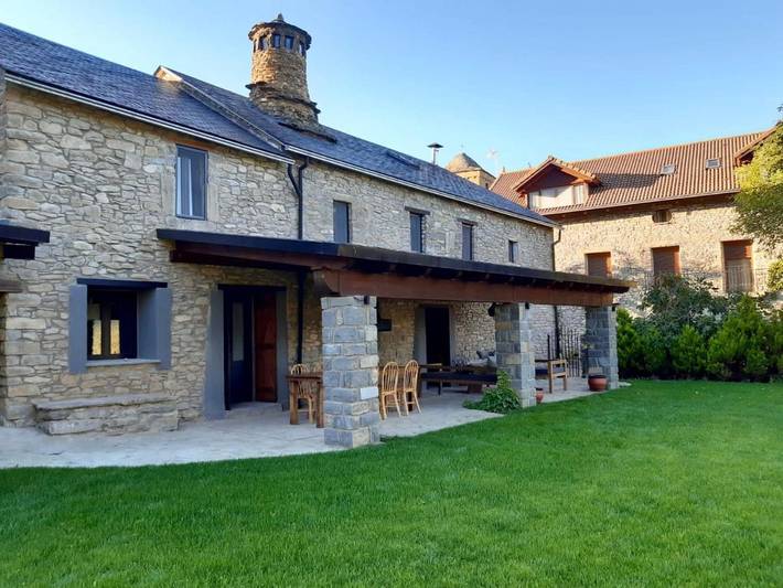 Casa rural para 8 personas, con Terraza además de Jardín y Vistas en Parque nacional de Ordesa y Monte Perdido