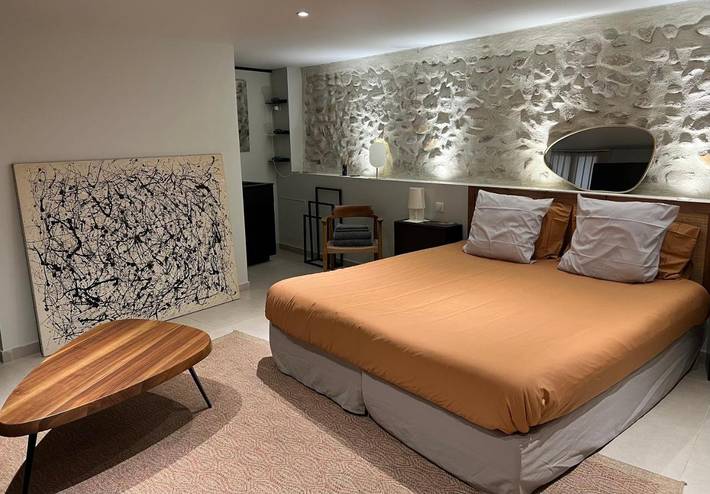 Gîte pour 3 personnes, avec Jacuzzi et Vue à La Brillanne