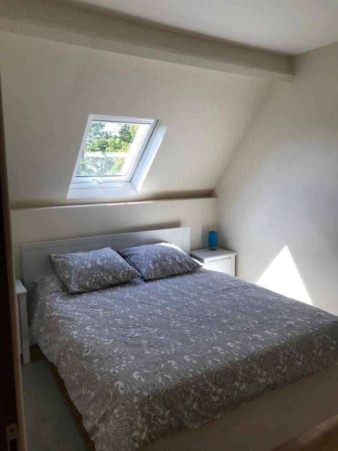 Two-Bedroom House in Précorbin, Région de Saint-Lô