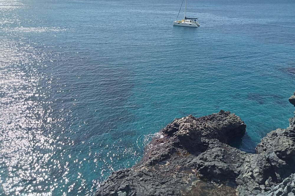 Entire apartment, Apartment Comfort, Private Pool, Air Condition in Costa del Silencio, Arona