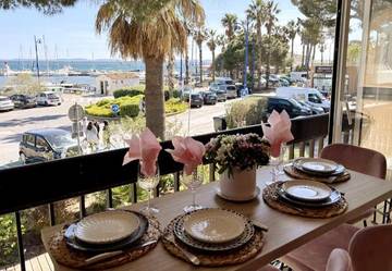 Gîte pour 2 personnes, avec vue et balcon dans Plage des Salins (Hyeres)