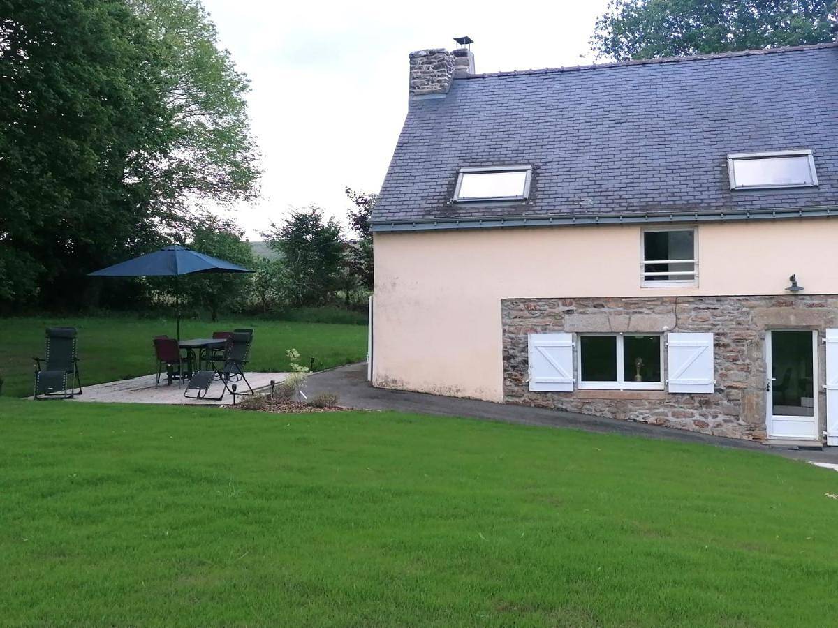 Two-Bedroom House in Brandivy, Région de Vannes