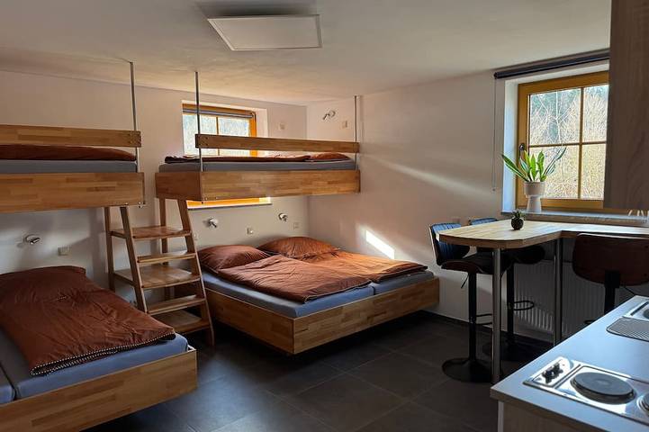 Ferienwohnung für 6 Personen, mit Garten