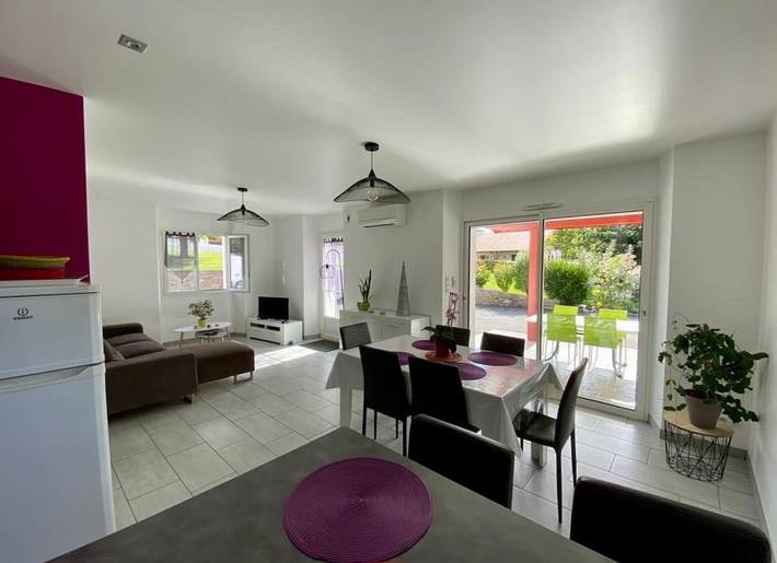 Gîte pour 4 personnes, avec terrasse et jardin - 1