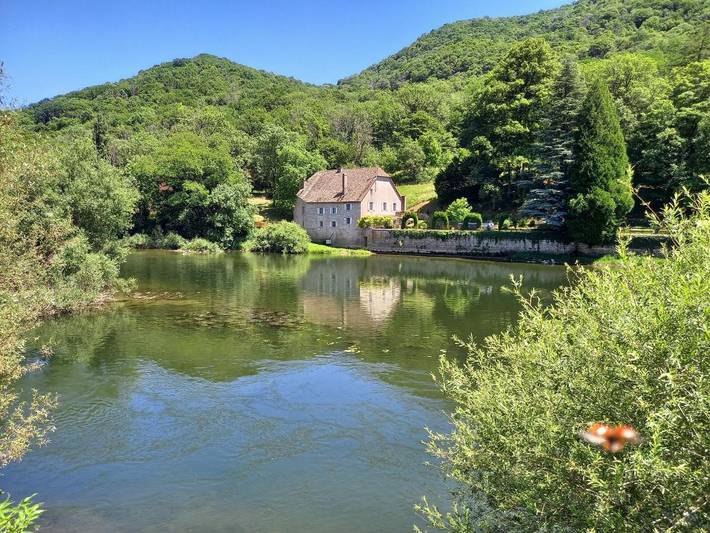 Location de vacances pour 4 personnes, avec vue et jardin dans Champlive