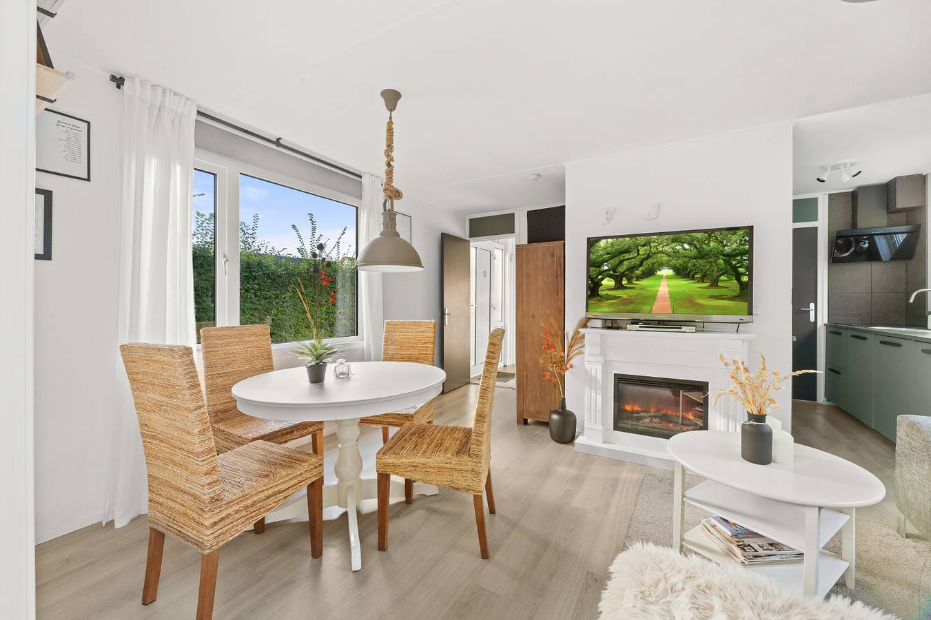 Prachtige 4-persoons vakantiewoning met een ruime tuin en gebruik van zwembad in Baarland in Nederlandse Noordzeekust