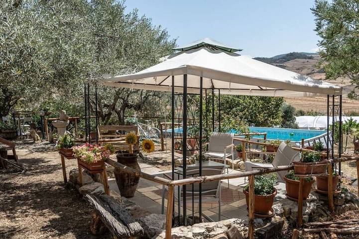 Ferienhaus für 5 Personen, mit Balkon und Garten