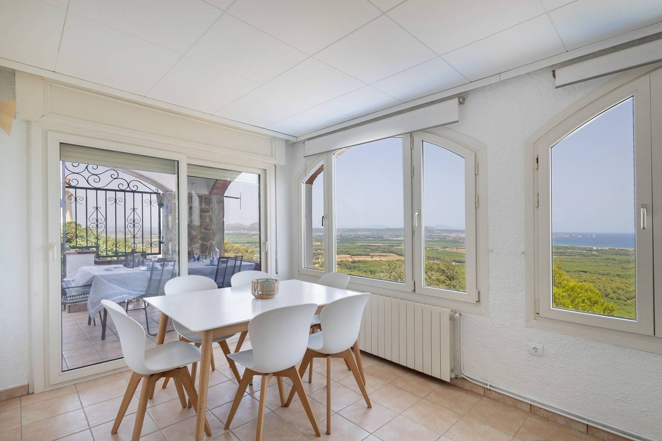 Holiday Home 'Bruselas' with Sea View, Wi-Fi and Air Conditioning in els Masos de Pals, Pals