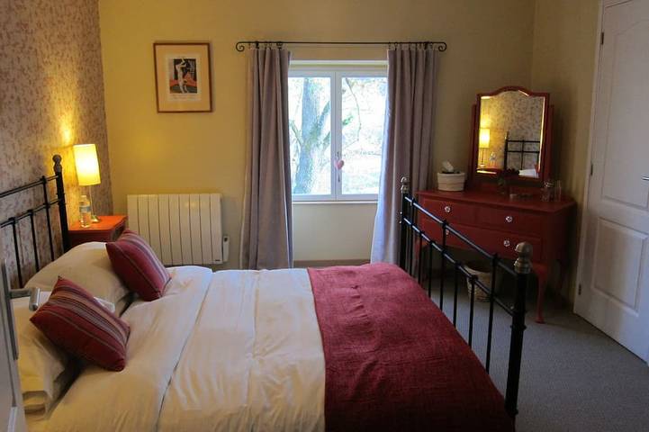 Location de vacances pour 5 personnes, avec jardin et terrasse à Frôlois - 3