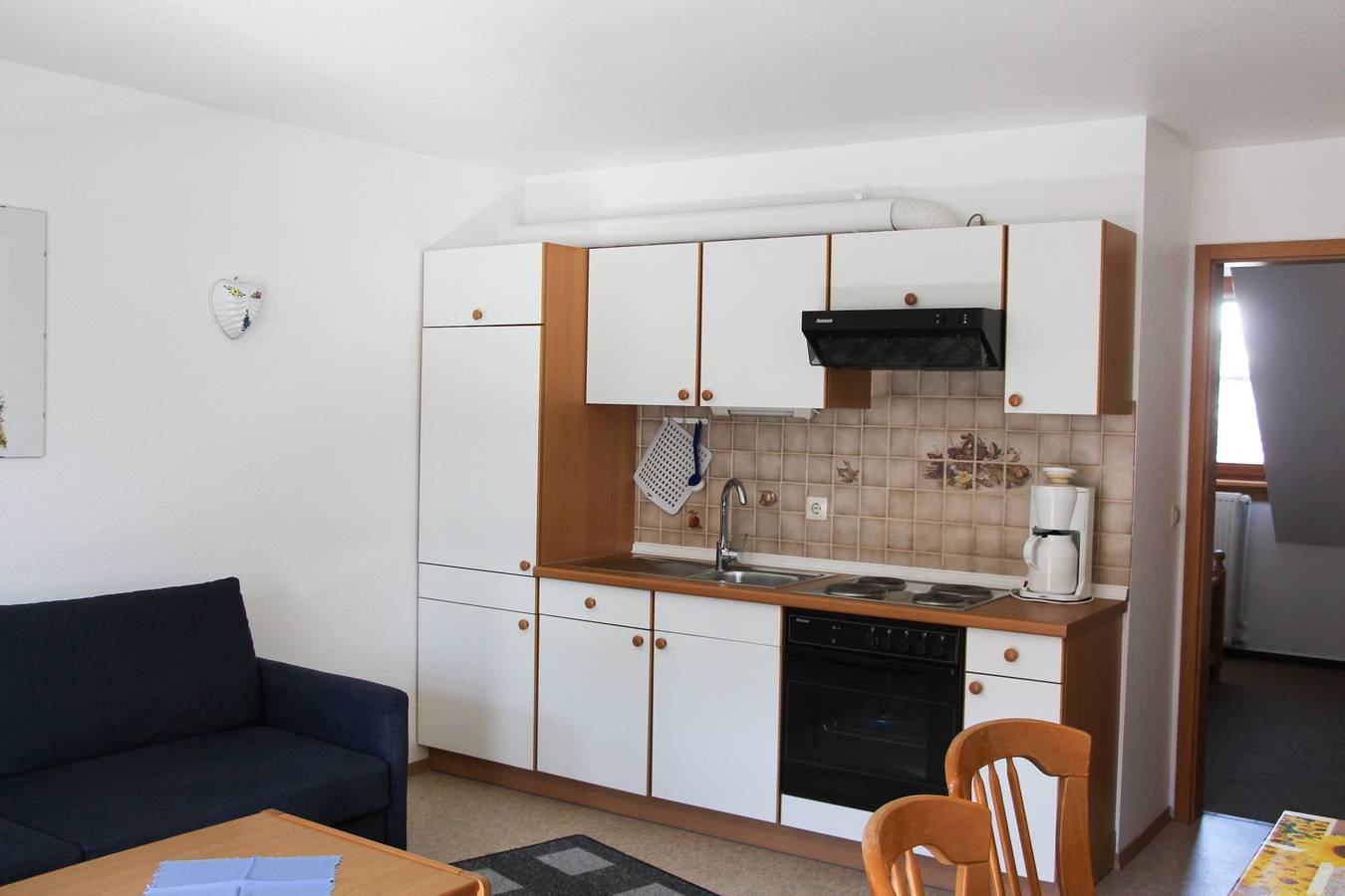 Ganze Wohnung, Ferienwohnung 1, 37m² mit Gemeinschaftsgarten, Balkon und Wi-Fi in Nonnenhorn, Bayerisch Schwaben