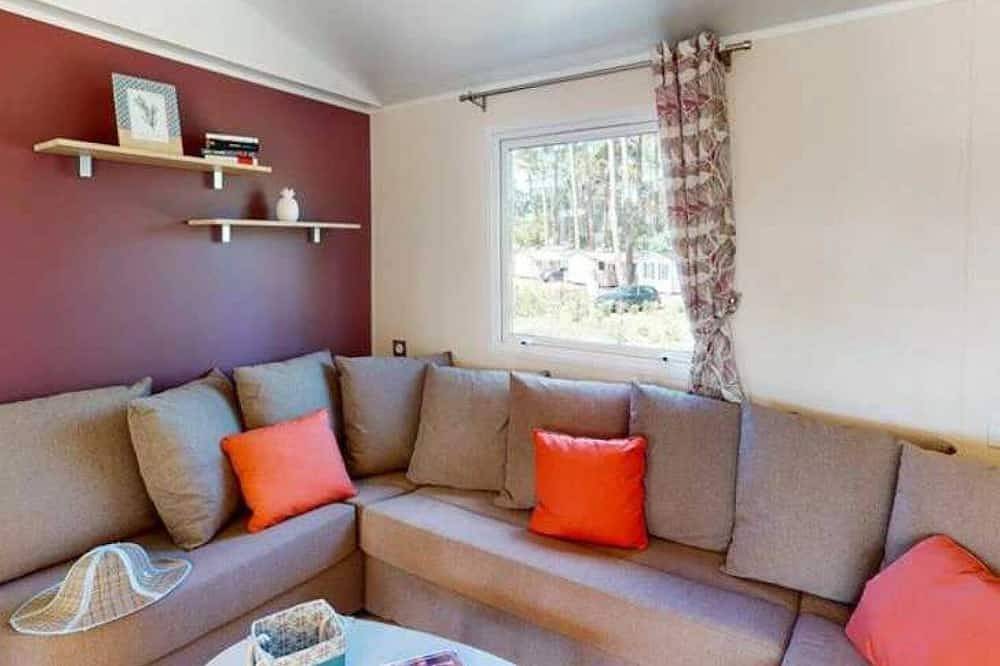 Zecamping 4 étoiles piscine pet friendly locatif 36m2 8 pers in Saint-Hubert-des-Biards, Région de Bayeux