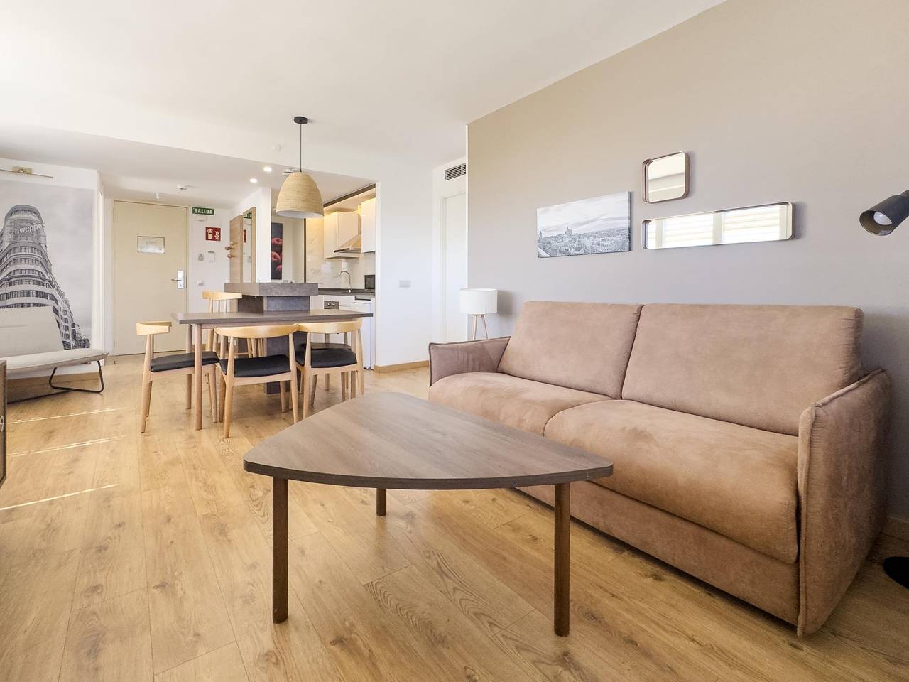Apartamento vacacional entero, Charming Eurobuilding 2 Splendid Madrid, Confort en la ciudad in Tetuán (desambiguación), Madrid