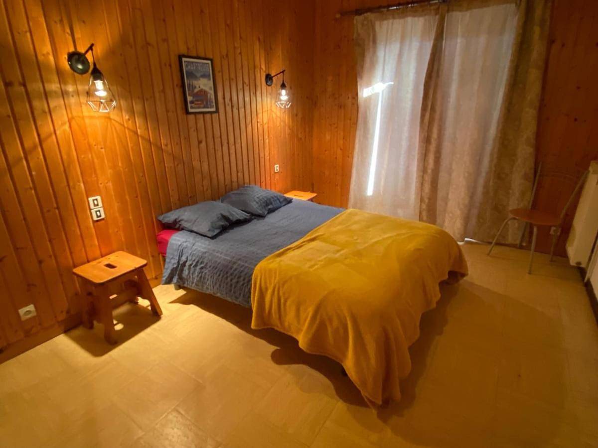 Appartement entier, Gîte 5 chambres avec salle de jeux in Gresse-en-Vercors, Parc naturel régional du Vercors