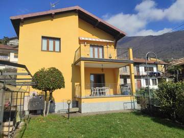Gîte pour 4 personnes, avec terrasse dans Mergozzo