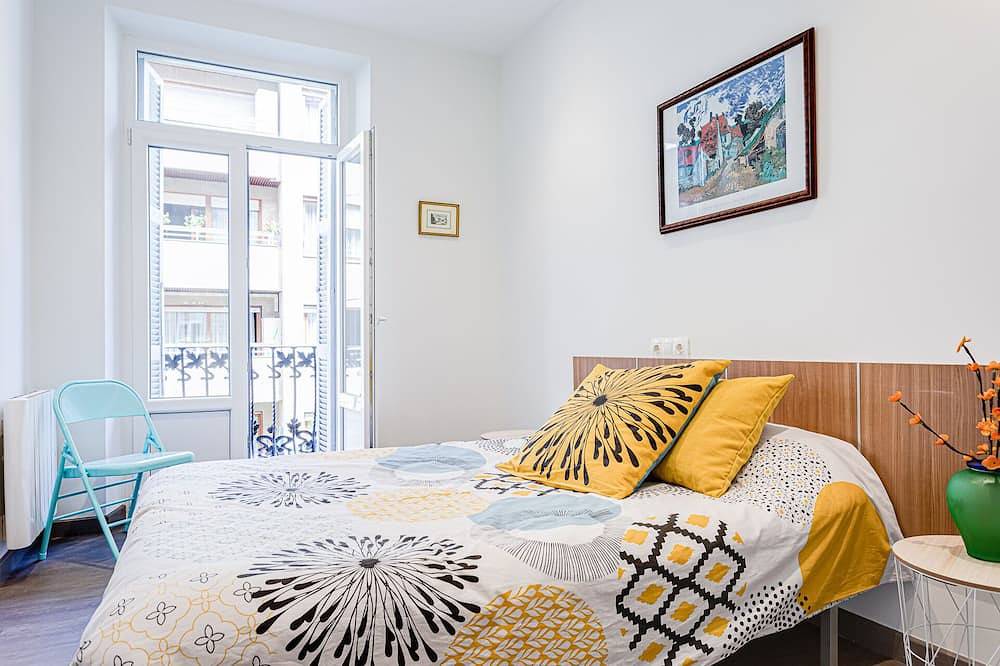 Entire apartment, Apartamento En El Centro De San Sebastian Junto A La Catedral in Playa de la Concha, San Sebastian