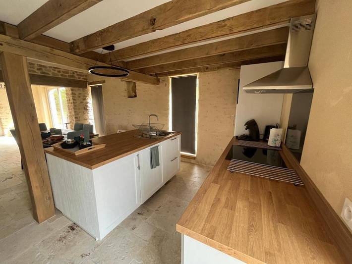 Location de vacances pour 6 personnes, avec vue ainsi que jardin et terrasse dans Celon - 2