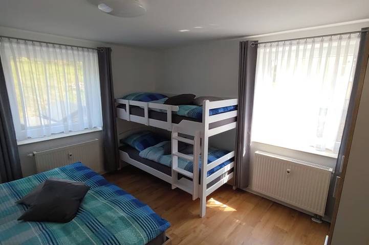 Ganze Wohnung, Moderne zentral gelegene Ferienwohnung in Ebersbach/Oberlausitz in Ebersbach-Neugersdorf, Oberlausitz-Niederschlesien
