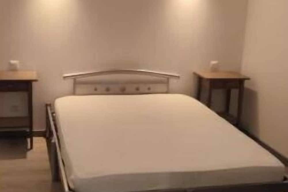 Apartamento entero, Meublé Neuf Avec Jardin in Clairvaux-les-Lacs, Jura