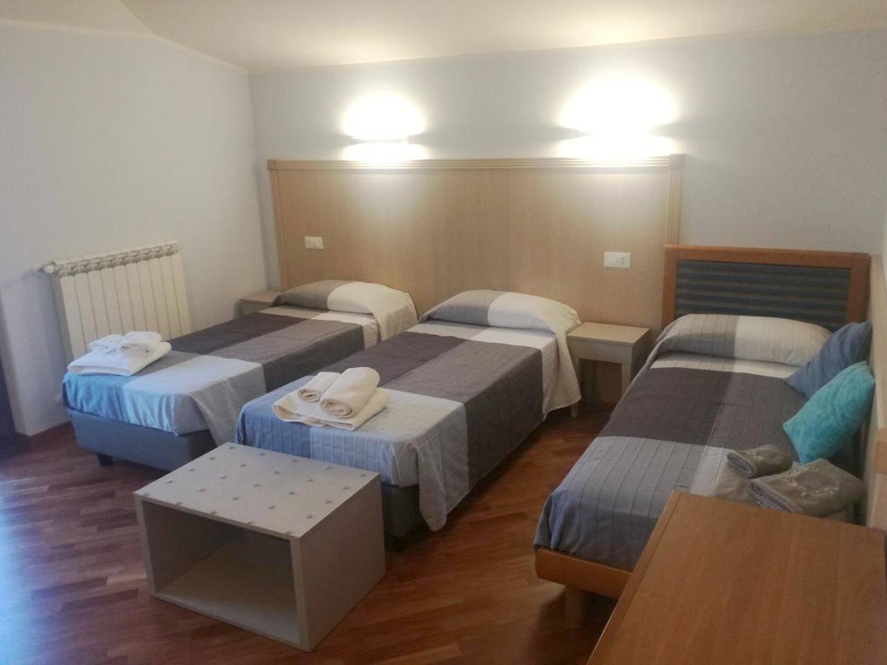 Double or Twin Room with Private Bathroom in Penne, Province de Pescara