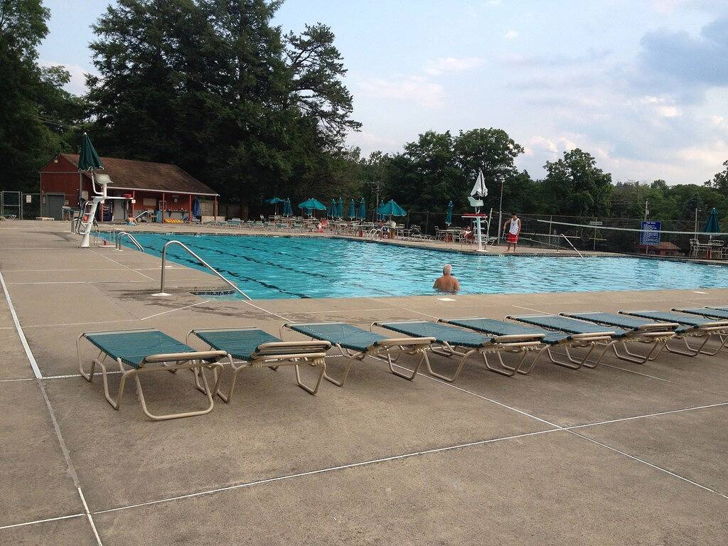 Gemütlicher Rückzugsort: King Size Bed & Wifi, perfekt für Paare oder kleine Familien in Lehman Township, Pike County