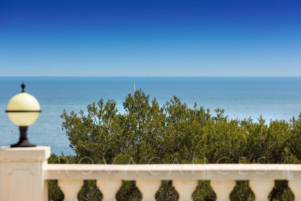 Lovely holiday house with pool and sea views in St-Aygulf in Saint-Aygulf, Frejus