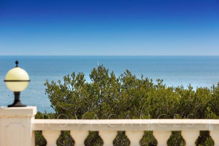 Villa pour 8 personnes, avec balcon/terrasse et piscine dans Saint-Aygulf - 4