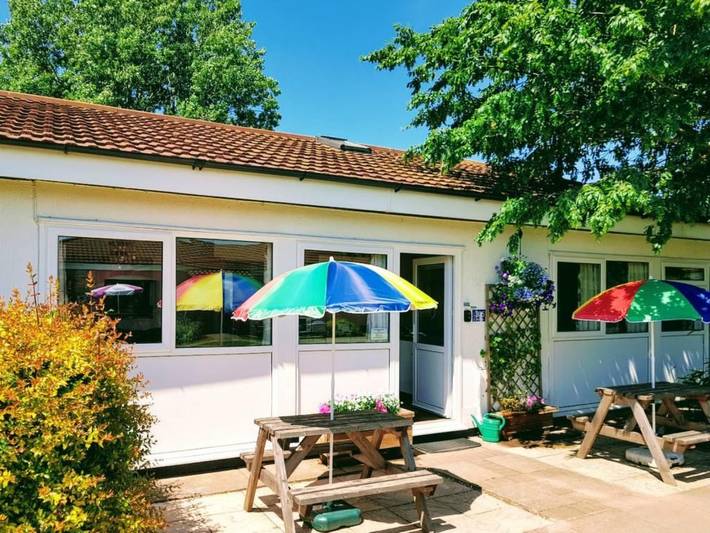 Holiday rental for 4 people, with garden and pool in Dawlish Warren