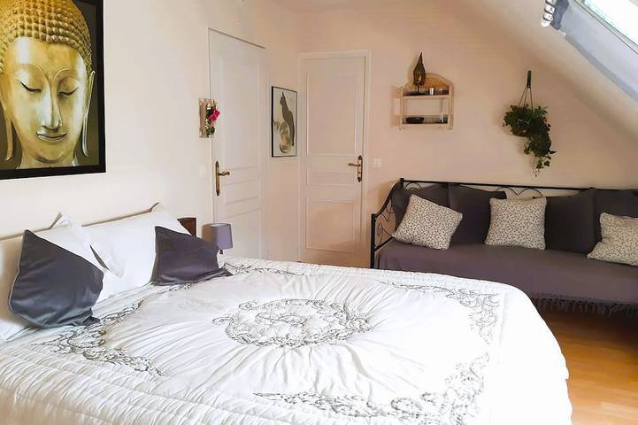 Location de vacances pour 3 personnes, avec jardin dans Auffreville-Brasseuil