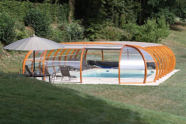 Gîte pour 15 personnes, avec jardin ainsi que terrasse et piscine à Eymoutiers - 3