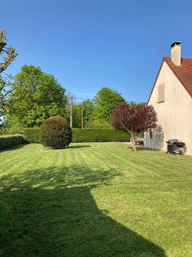 Location de vacances pour 8 personnes, avec vue et jardin à Formigny - 4