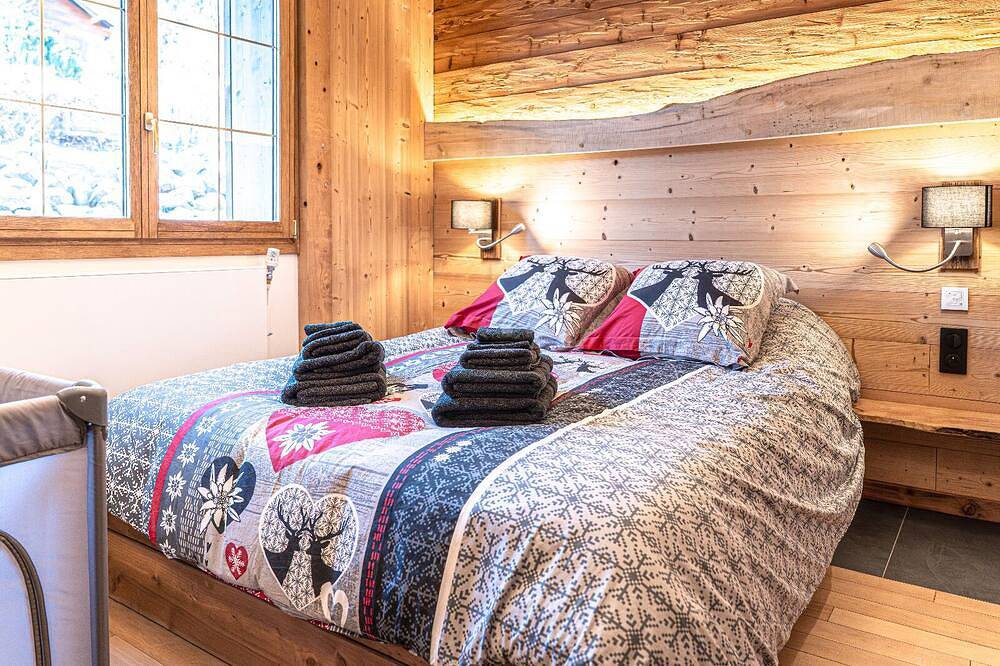 Chalets Neuf Spa Panoramiques des 3 Vallées Sauna, Hammam,Piscine, Cinéma, Disco in Cleurie, Région d'Épinal