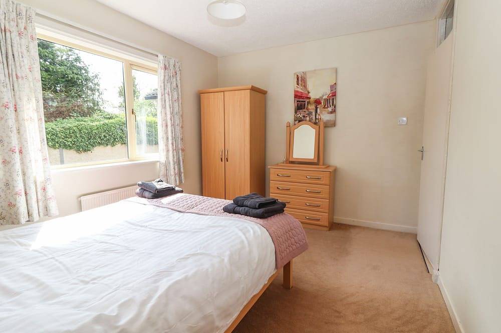 Shannon View, family friendly in Puckane, County Tipperary in Nenagh, Lough Derg