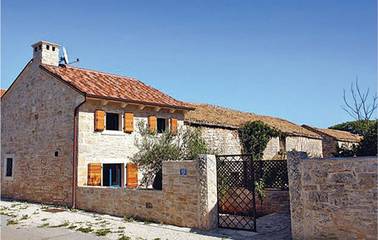 Ferienhaus für 4 Personen, mit Terrasse in Marčana