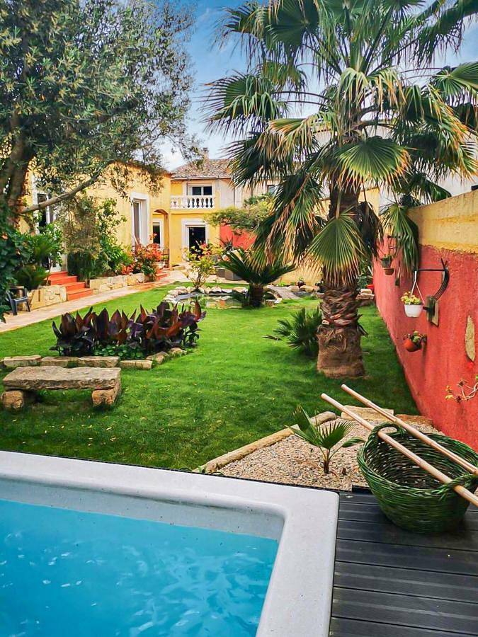Maison d’hôte pour 3 personnes, avec vue ainsi que jardin et piscine