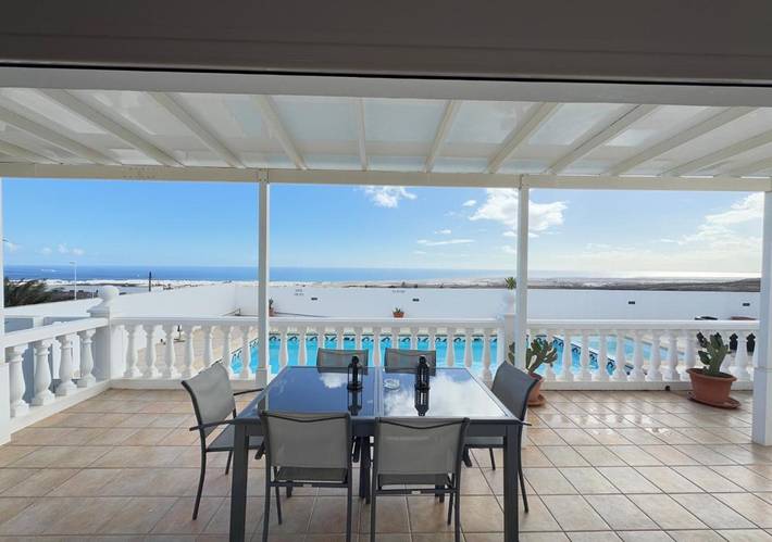 Chalet para 8 personas, con vistas además de piscina y terraza - 1