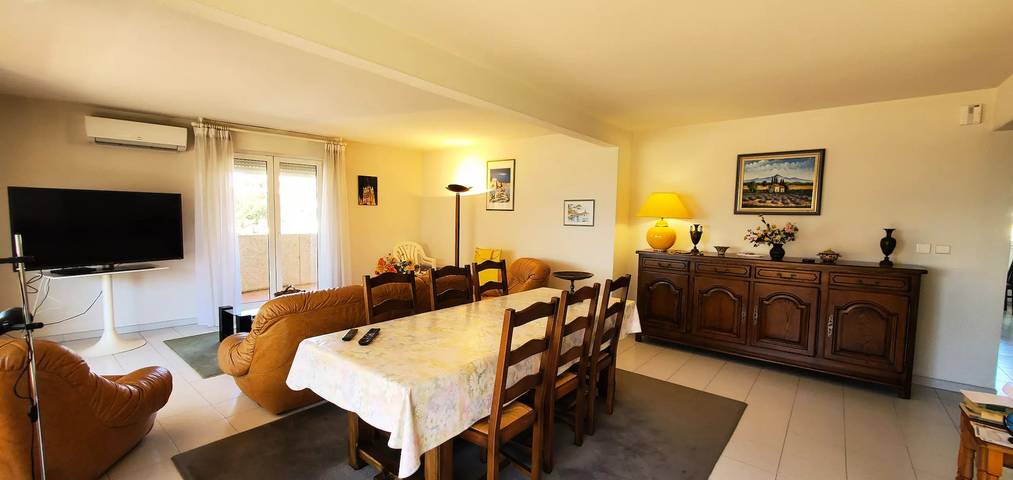 Gîte pour 6 personnes, avec balcon dans Plage Republique Frejus - 3