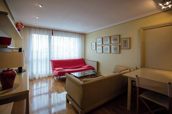 Appartement entier, Fabuloso Ático Para dos en Pamplona in Pampelune, Province de Navarra