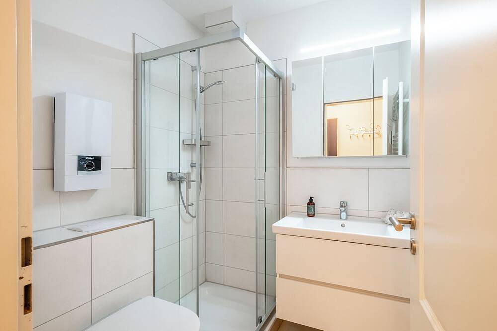 Ganze Wohnung, Moderne Ferienwohnung Krake 2.0 mit Wlan und Nähe zum Strand in Grömitz in Grömitz, Ostholstein