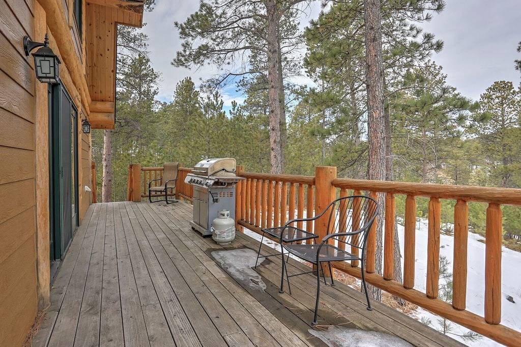 Wannabee Moose Lodge in Black Hills